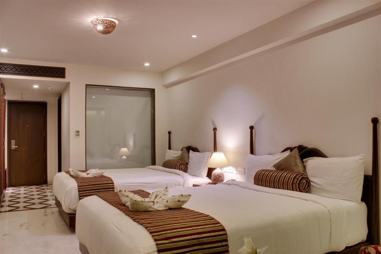 Hotel Ellbee Ganga View Rishīkesh Exterior foto