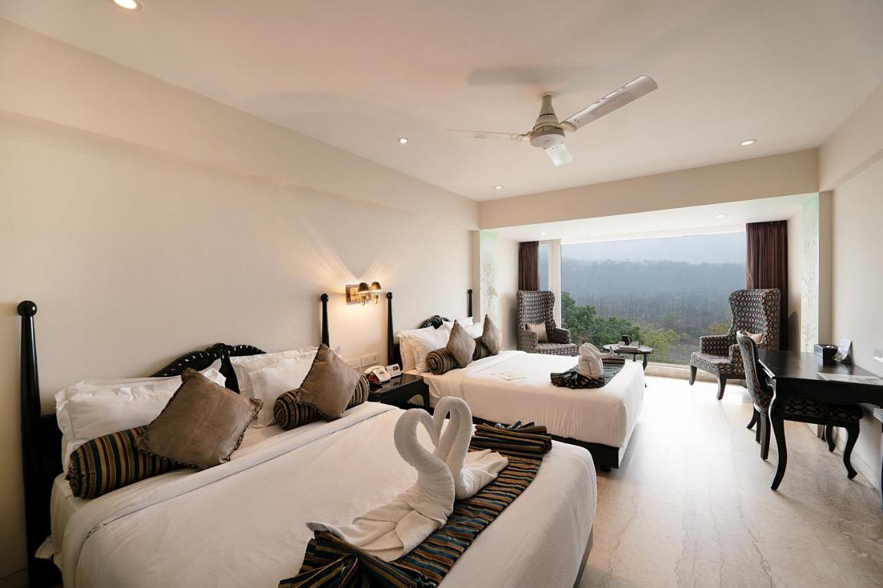 Hotel Ellbee Ganga View Rishīkesh Exterior foto
