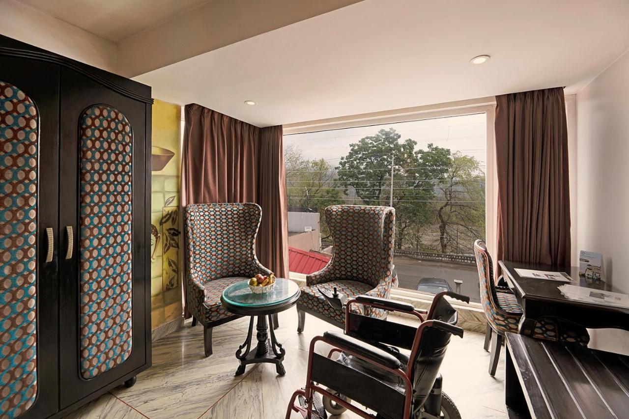 Hotel Ellbee Ganga View Rishīkesh Exterior foto